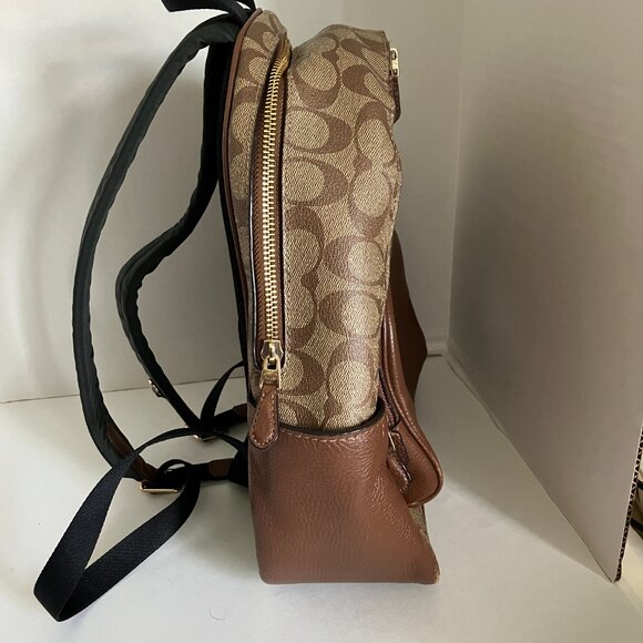 Coach 5671 Signature Canvas Bagpack Brown READ. main image 14